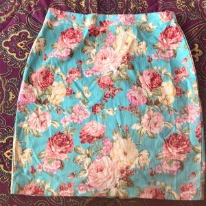 Floral Form Fitting Skirt